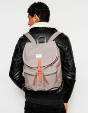 Load image into Gallery viewer, Gamouflage print backpack