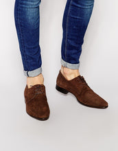 Load image into Gallery viewer, Guilted ankle boots