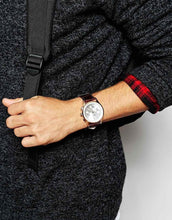 Load image into Gallery viewer, Bold metallic watch